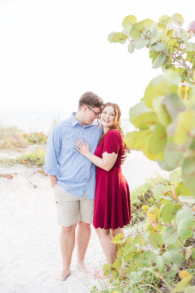 Lido Key engagement pictures.