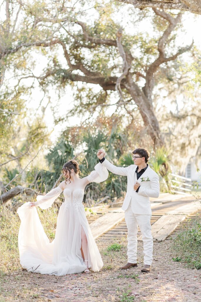 Sarasota outdoor wedding. 