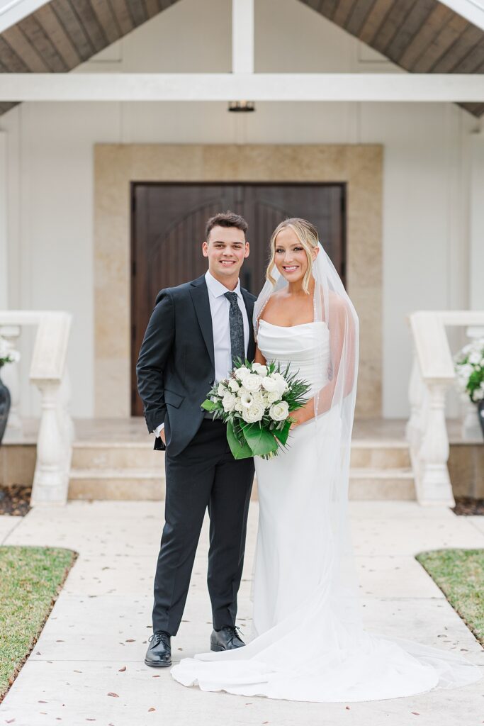 Bride and Groom Pictures at Hudson Manor at Diamond C Ranch.
