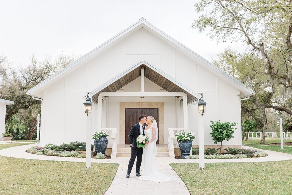 Bride and Groom Pictures at Hudson Manor at Diamond C Ranch.